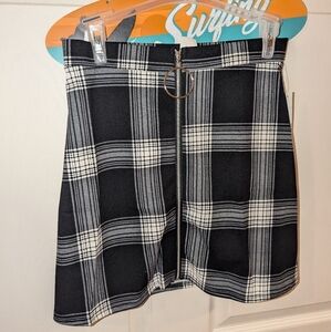 Nwt Brandy blu black & white plaid sz M